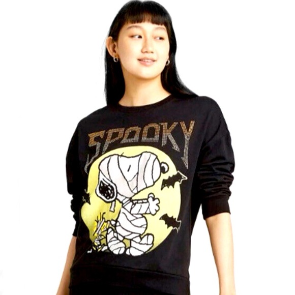 NWOT Peanuts sweatshirt snoopy & Woodstock Dressed as Mummies With Bling |SZ XXL - Picture 3 of 13